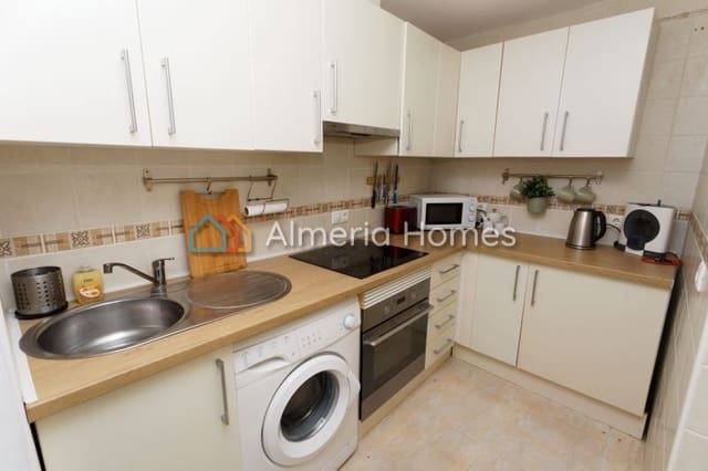 2 makuuhuone Huoneisto myytävänä paikassa Mojácar mukana 
autotalli - 180 000 € (Ref: 9402410)