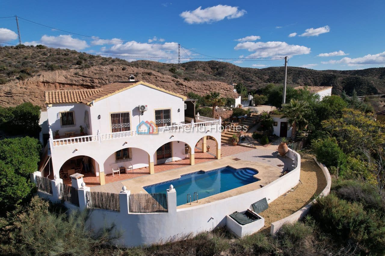 3 bedroom Finca/Country House for sale in Albox with pool - € 325,000 (Ref: 9402504)