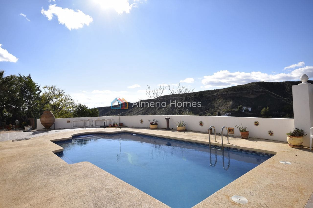 3 bedroom Finca/Country House for sale in Albox with pool - € 325,000 (Ref: 9402504)