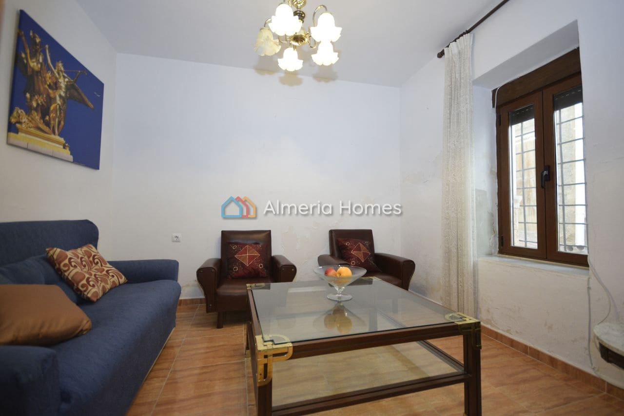 4 soveværelse Byhus til salg i Albanchez med swimmingpool - € 55.000 (Ref: 9449720)