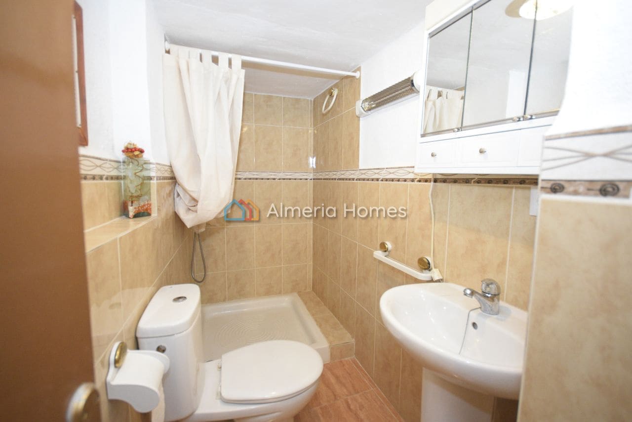 4 soveværelse Byhus til salg i Albanchez med swimmingpool - € 55.000 (Ref: 9449720)