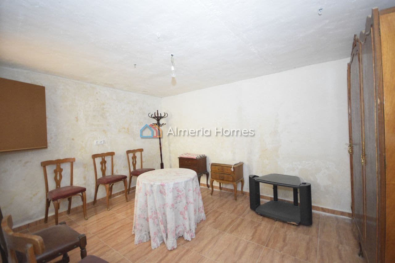 4 soveværelse Byhus til salg i Albanchez med swimmingpool - € 55.000 (Ref: 9449720)