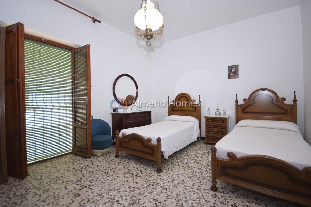 4 soveværelse Byhus til salg i Albanchez med swimmingpool - € 55.000 (Ref: 9449720)