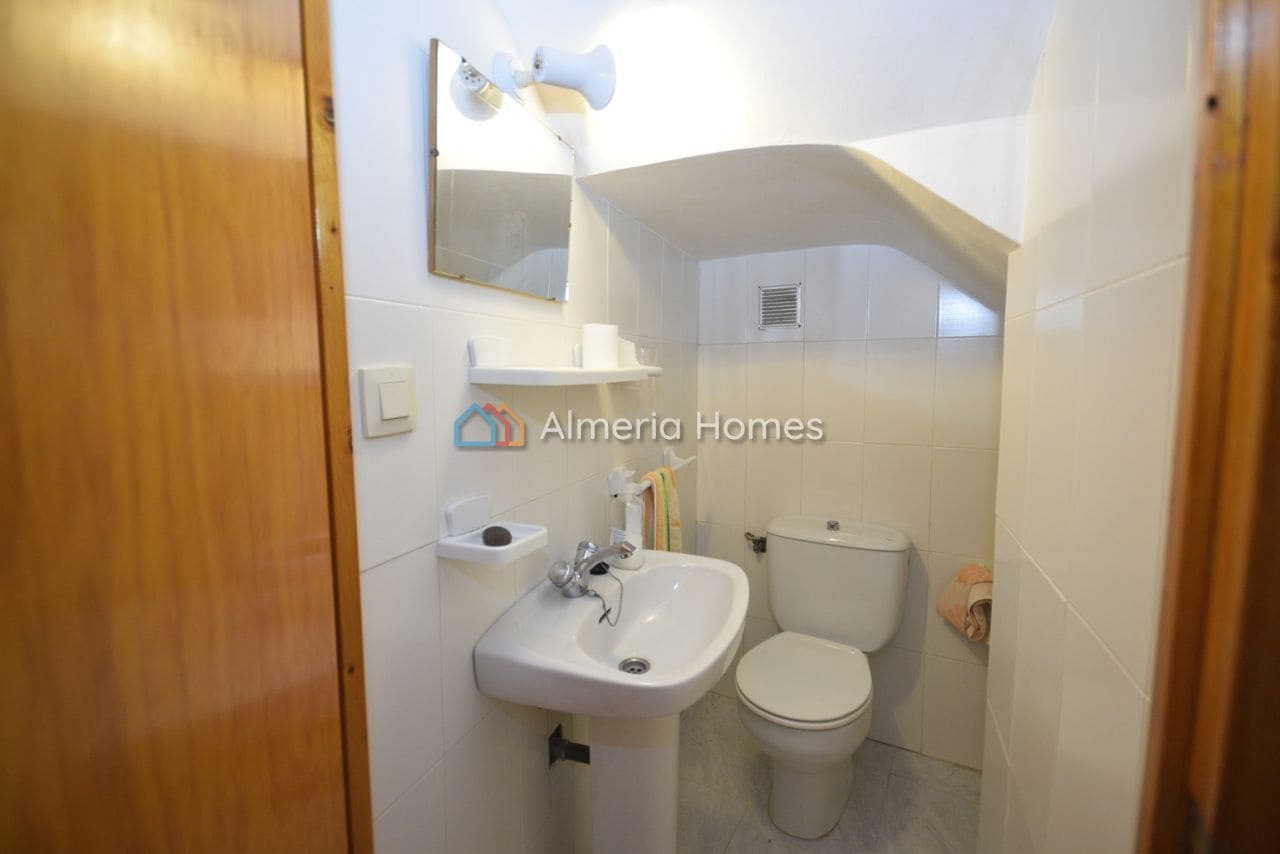 4 bedroom Townhouse for sale in Albanchez - € 65,000 (Ref: 9462625)