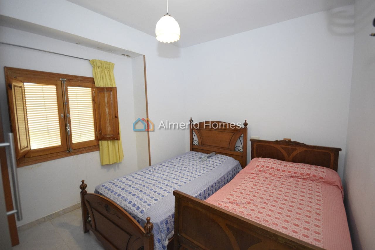 4 bedroom Townhouse for sale in Albanchez - € 65,000 (Ref: 9462625)