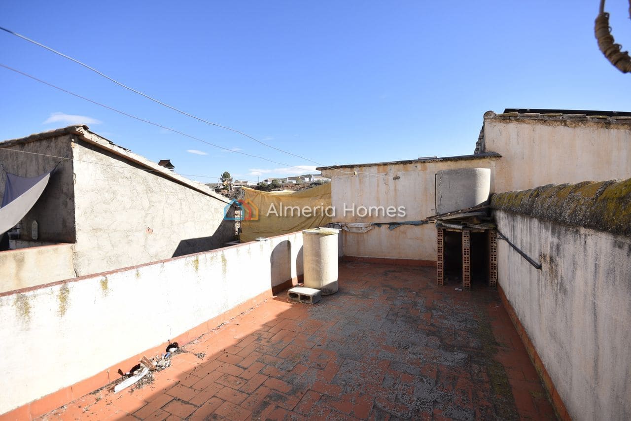 4 bedroom Townhouse for sale in Albanchez - € 65,000 (Ref: 9462625)