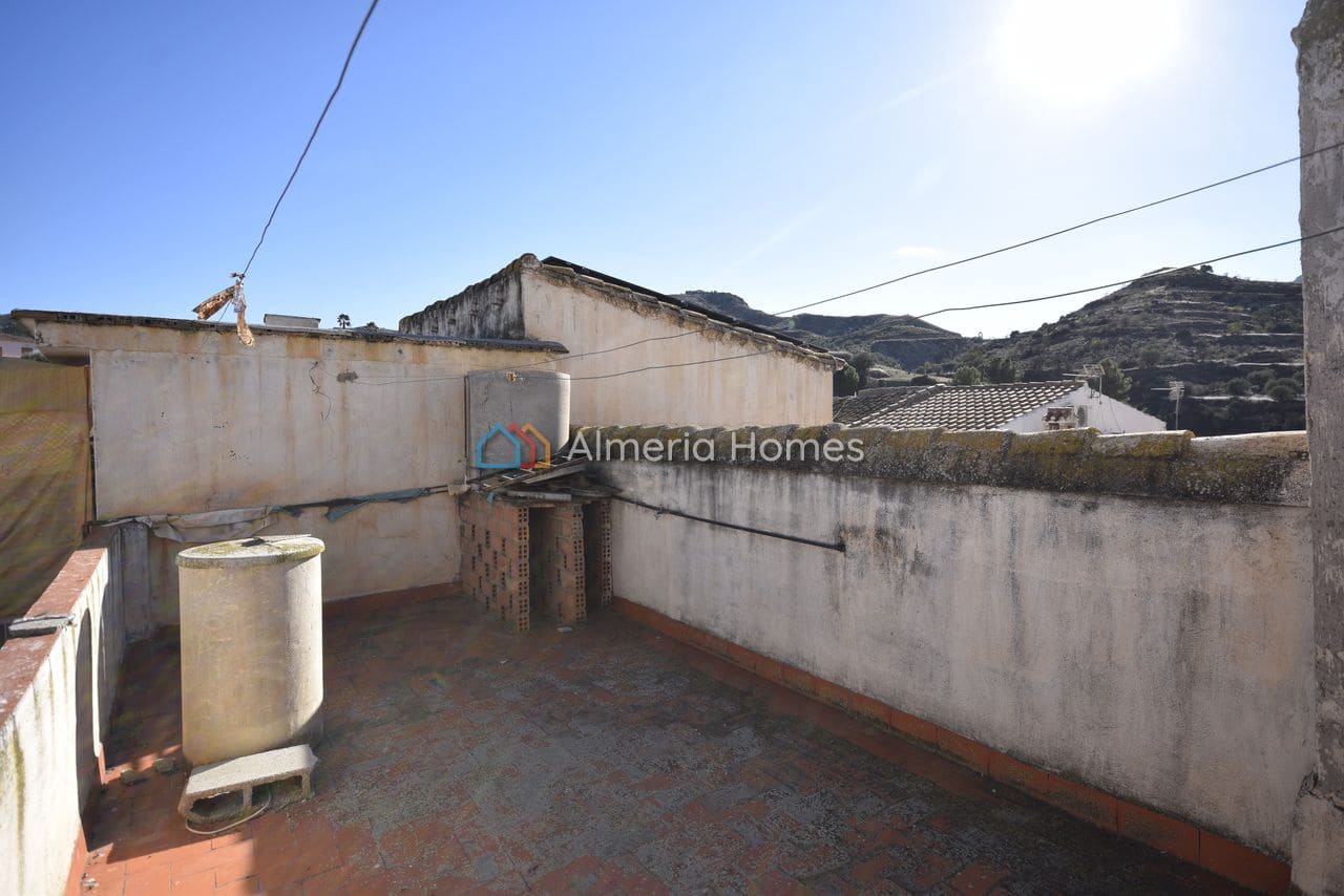 4 bedroom Townhouse for sale in Albanchez - € 65,000 (Ref: 9462625)