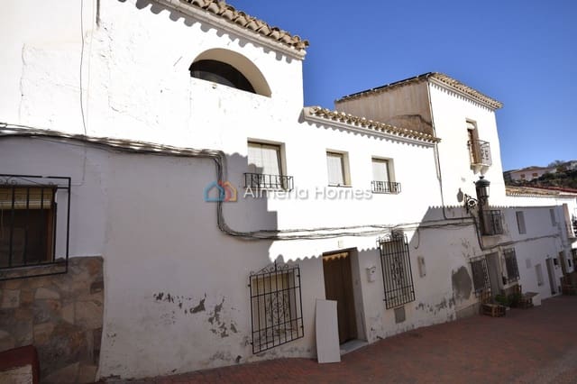 4 bedroom Townhouse for sale in Albanchez - € 65,000 (Ref: 9462625)