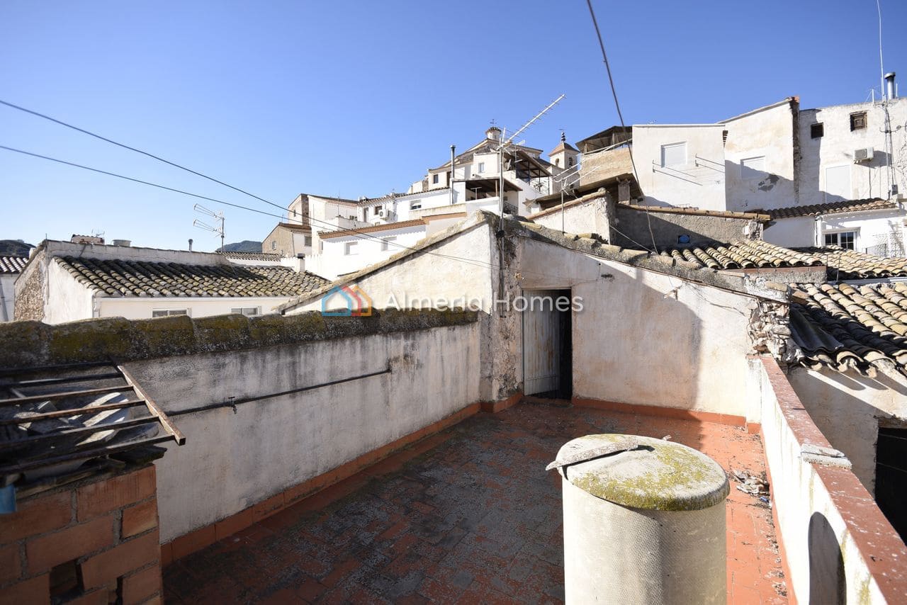 4 bedroom Townhouse for sale in Albanchez - € 65,000 (Ref: 9462625)