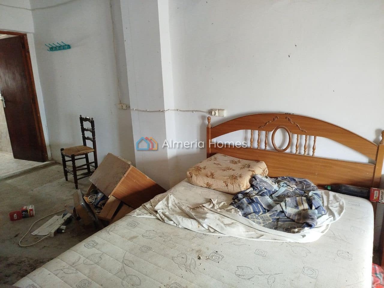 4 bedroom Townhouse for sale in Lucar - € 45,000 (Ref: 9471562)