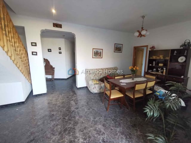 6 makuuhuone Luolatalo myytävänä paikassa Caniles - 62 500 € (Ref: 9471563)