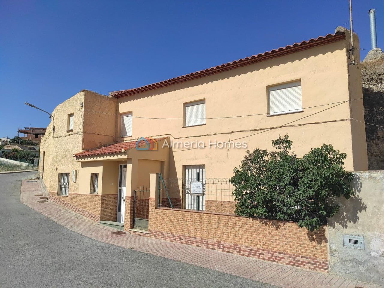 6 soveværelse Hulehus til salg i Caniles - € 62.500 (Ref: 9471563)