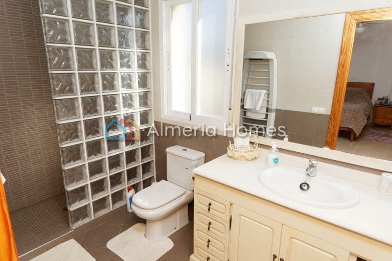 4 bedroom Villa for sale in Vera with pool - € 399,000 (Ref: 9471564)