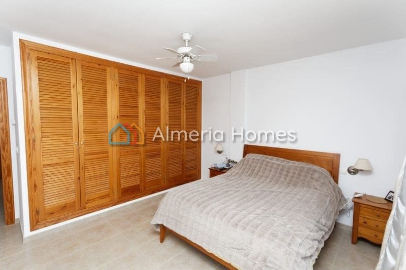 4 bedroom Villa for sale in Vera with pool - € 399,000 (Ref: 9471564)