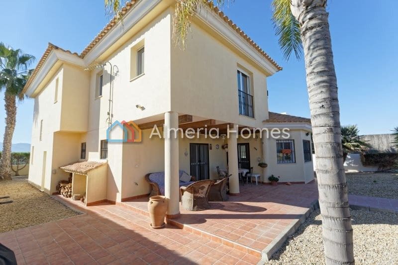4 bedroom Villa for sale in Vera with pool - € 375,000 (Ref: 9471564)