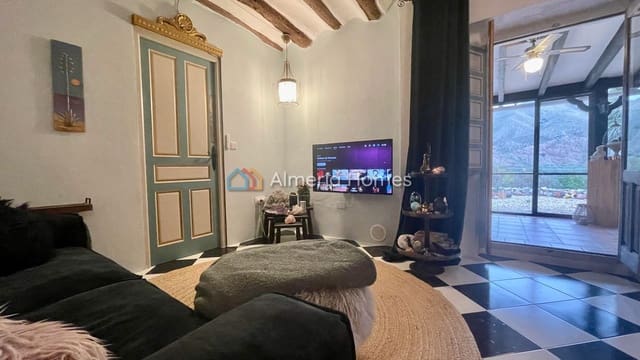 4 makuuhuone Maalaistalo myytävänä paikassa Cantoria mukana uima-altaan - 345 000 € (Ref: 9473391)