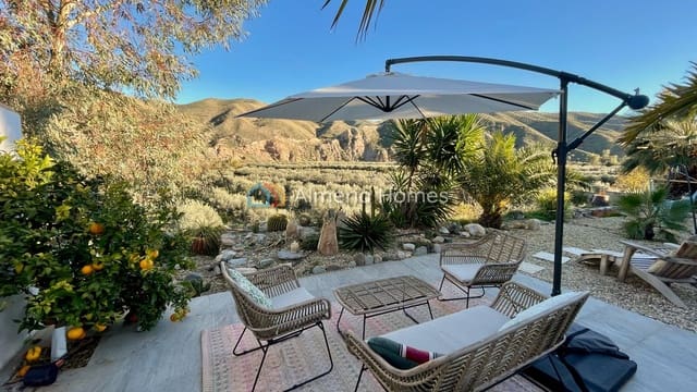 4 makuuhuone Maalaistalo myytävänä paikassa Cantoria mukana uima-altaan - 345 000 € (Ref: 9473391)