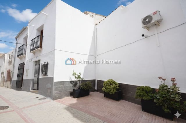 5 quarto Casa em Banda para venda em Urrácal - 72 500 € (Ref: 9517854)