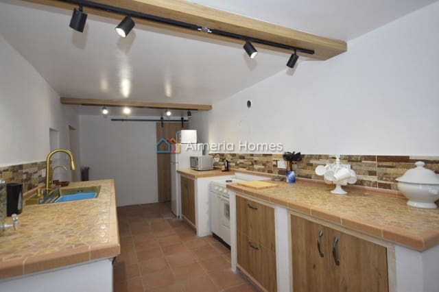 5 quarto Casa em Banda para venda em Urrácal - 72 500 € (Ref: 9517854)