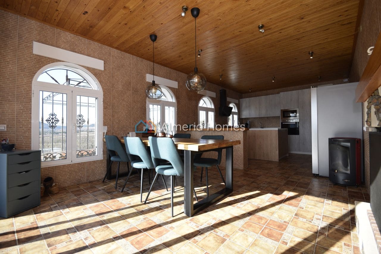 4 bedroom Villa for sale in Oria with pool - € 384,995 (Ref: 9523279)