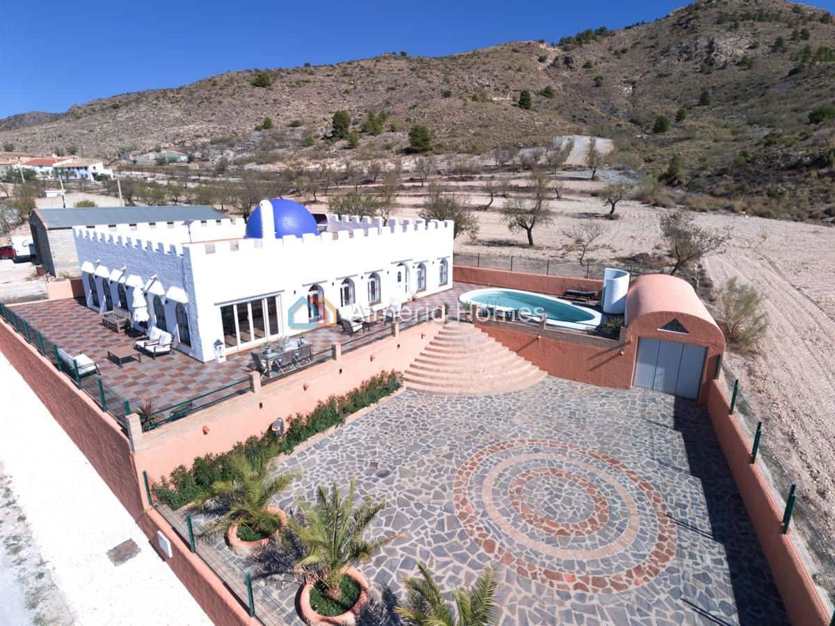 4 bedroom Villa for sale in Oria with pool - € 384,995 (Ref: 9523279)
