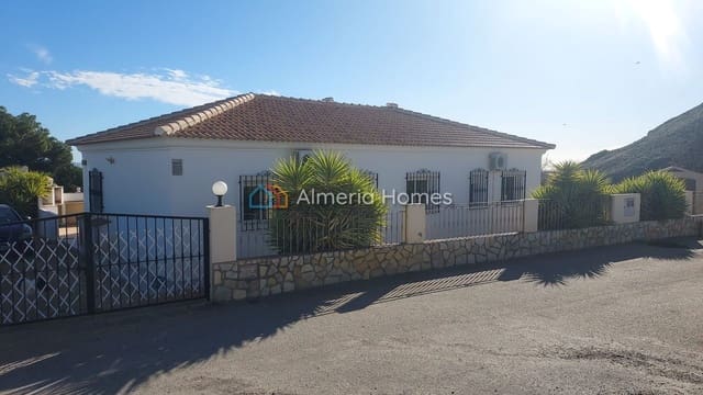 3 quarto Moradia para venda em Arboleas com piscina - 230 000 € (Ref: 9532412)