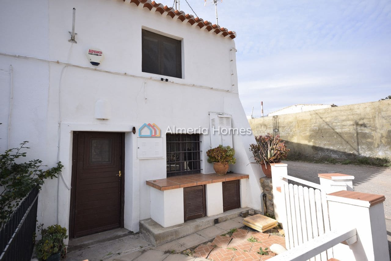 2 soveværelse Finca/Landehus til salg i Albox med garage - € 74.995 (Ref: 9532609)