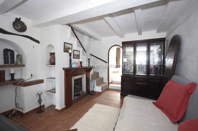 2 soveværelse Finca/Landehus til salg i Albox med garage - € 74.995 (Ref: 9532609)