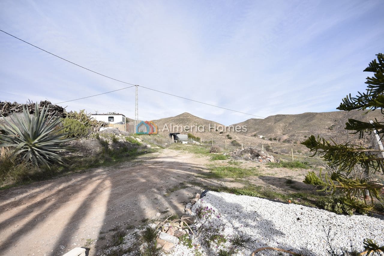 2 soveværelse Finca/Landehus til salg i Albox med garage - € 74.995 (Ref: 9532609)