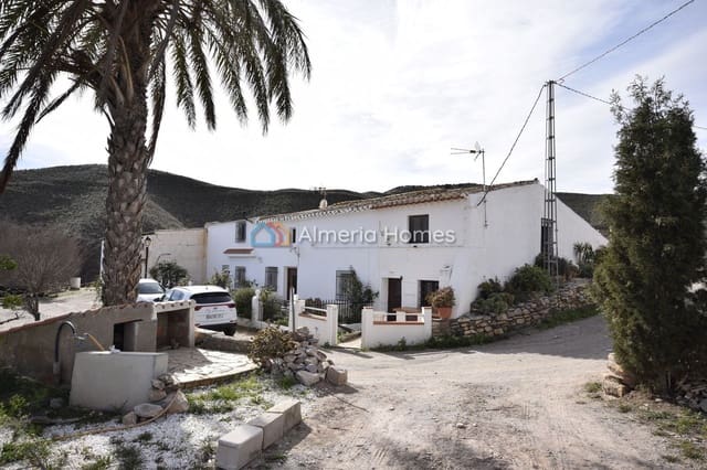 2 soveværelse Finca/Landehus til salg i Albox med garage - € 74.995 (Ref: 9532609)