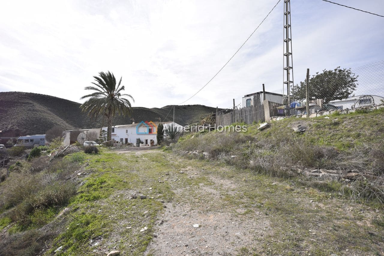 2 soveværelse Finca/Landehus til salg i Albox med garage - € 74.995 (Ref: 9532609)