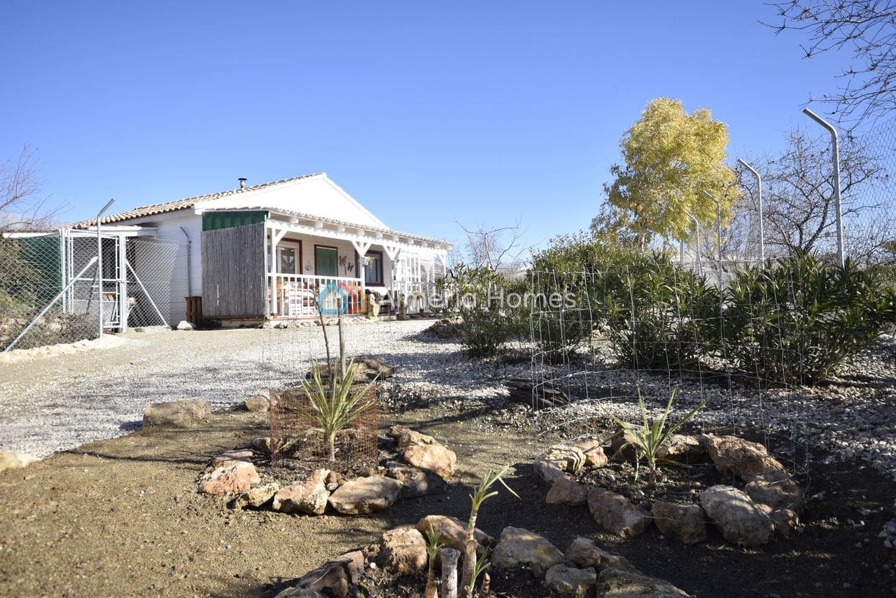 3 soveværelse Villa til salg i Velez-Rubio med swimmingpool - € 159.995 (Ref: 9534597)