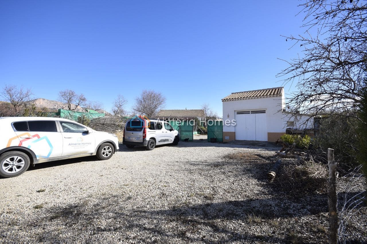 3 soveværelse Villa til salg i Velez-Rubio med swimmingpool - € 159.995 (Ref: 9534597)