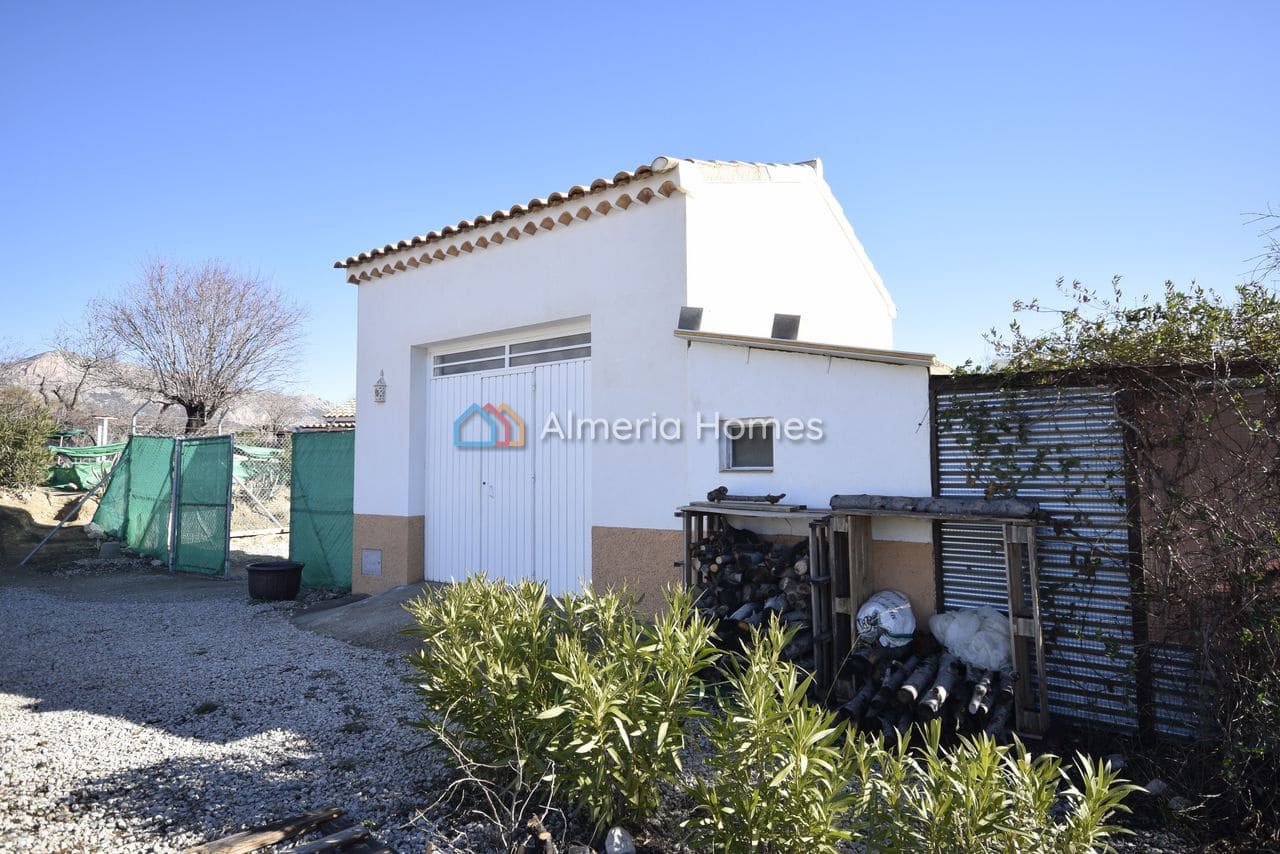 3 soveværelse Villa til salg i Velez-Rubio med swimmingpool - € 159.995 (Ref: 9534597)