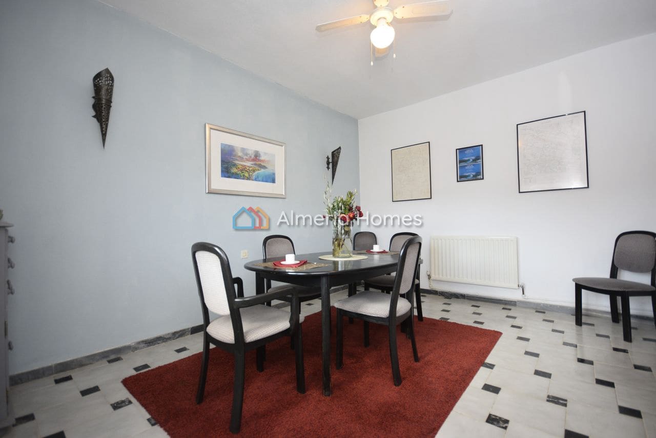 4 makuuhuone Huvila myytävänä paikassa Oria - 174 995 € (Ref: 9544445)