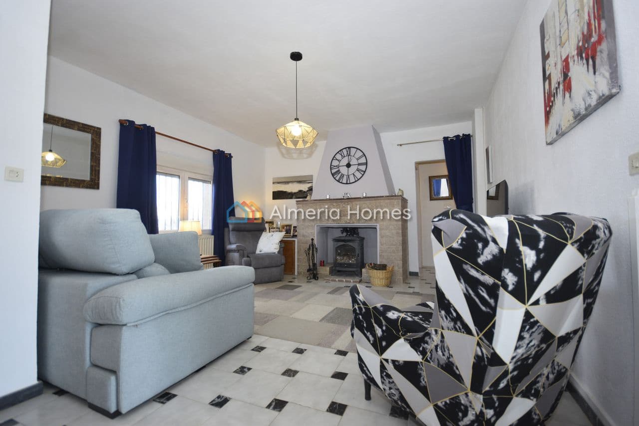 4 makuuhuone Huvila myytävänä paikassa Oria - 174 995 € (Ref: 9544445)