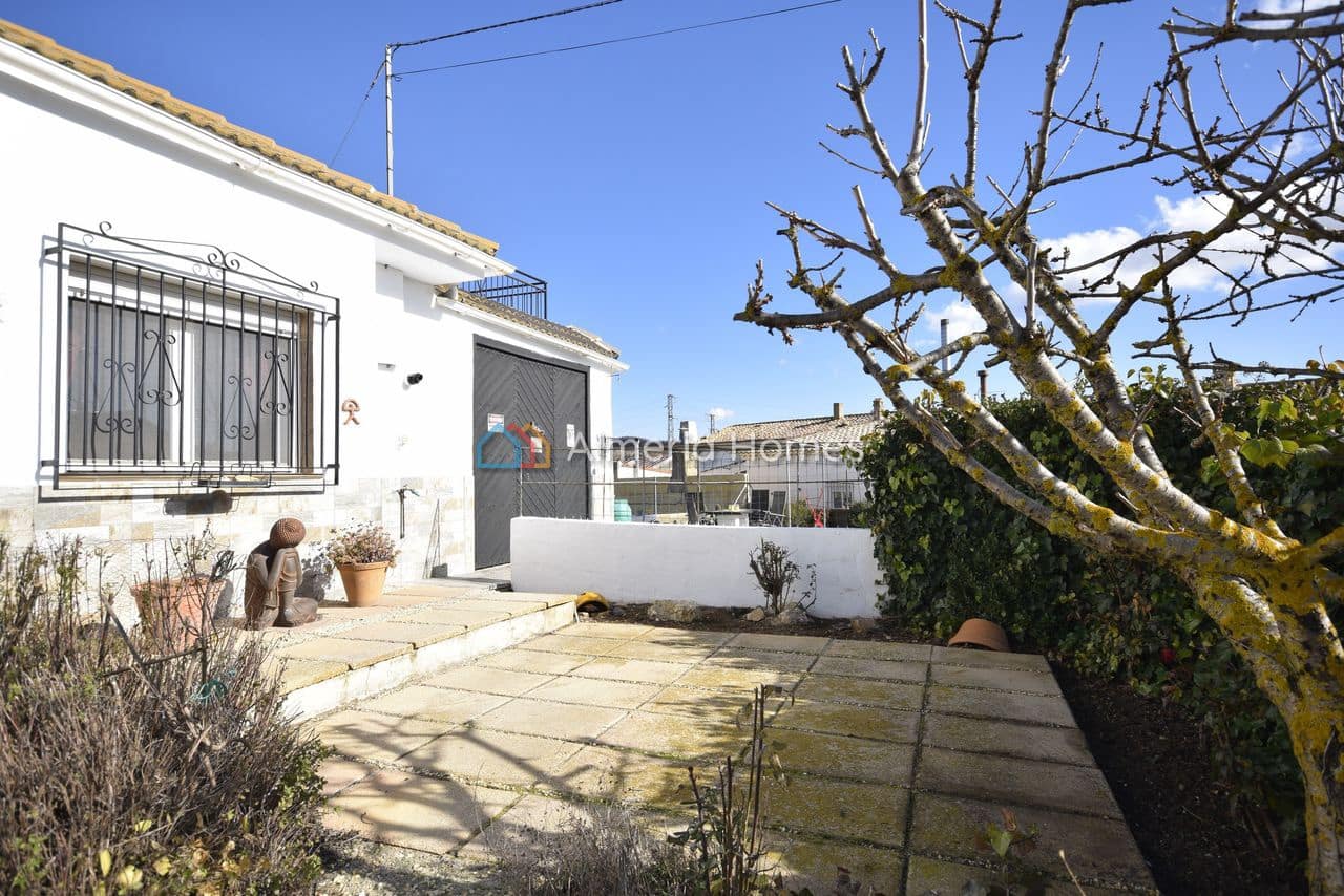 4 makuuhuone Huvila myytävänä paikassa Oria - 174 995 € (Ref: 9544445)