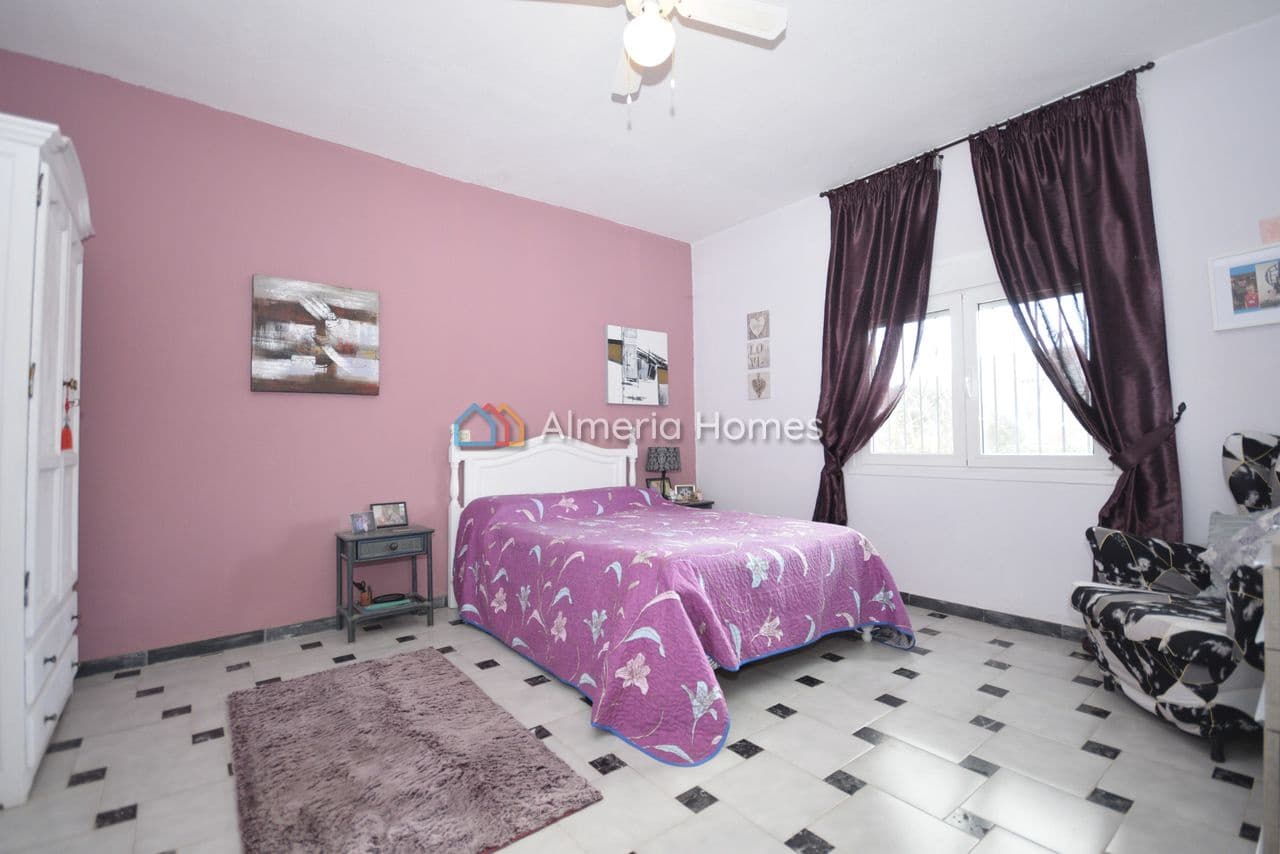 4 makuuhuone Huvila myytävänä paikassa Oria - 174 995 € (Ref: 9544445)