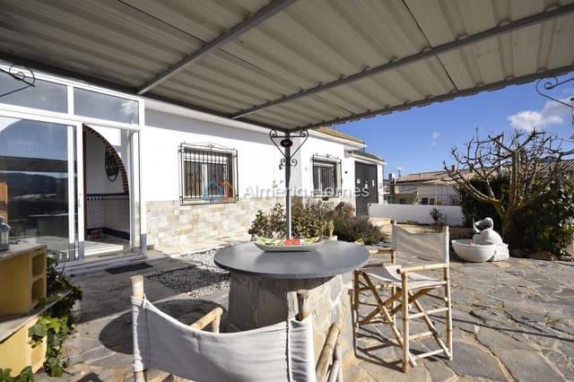 4 makuuhuone Huvila myytävänä paikassa Oria - 174 995 € (Ref: 9544445)