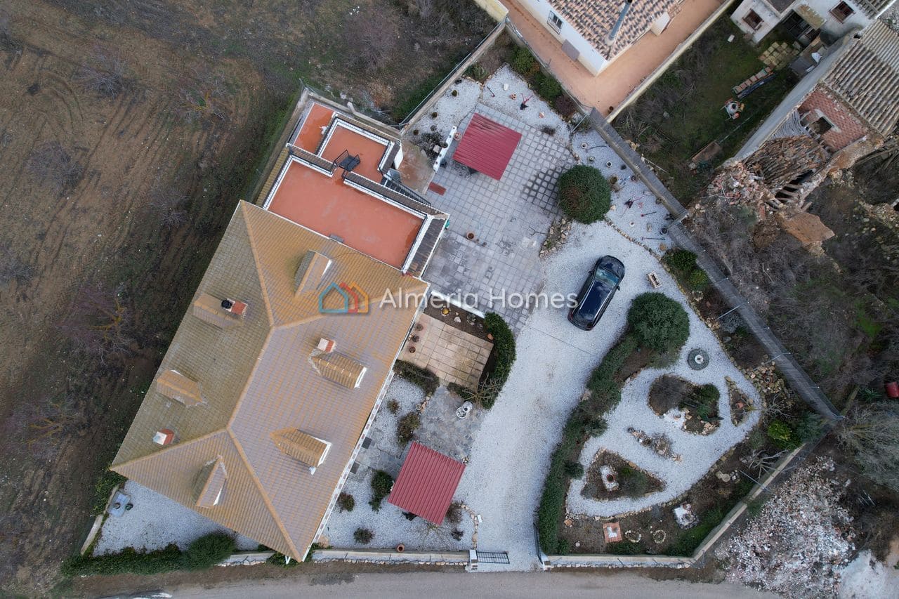 4 makuuhuone Huvila myytävänä paikassa Oria - 174 995 € (Ref: 9544445)