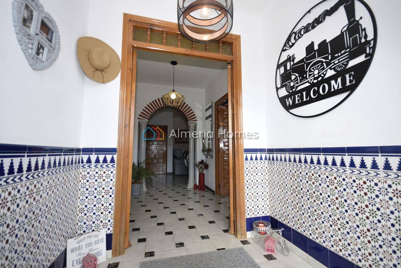 4 makuuhuone Huvila myytävänä paikassa Oria - 174 995 € (Ref: 9544445)