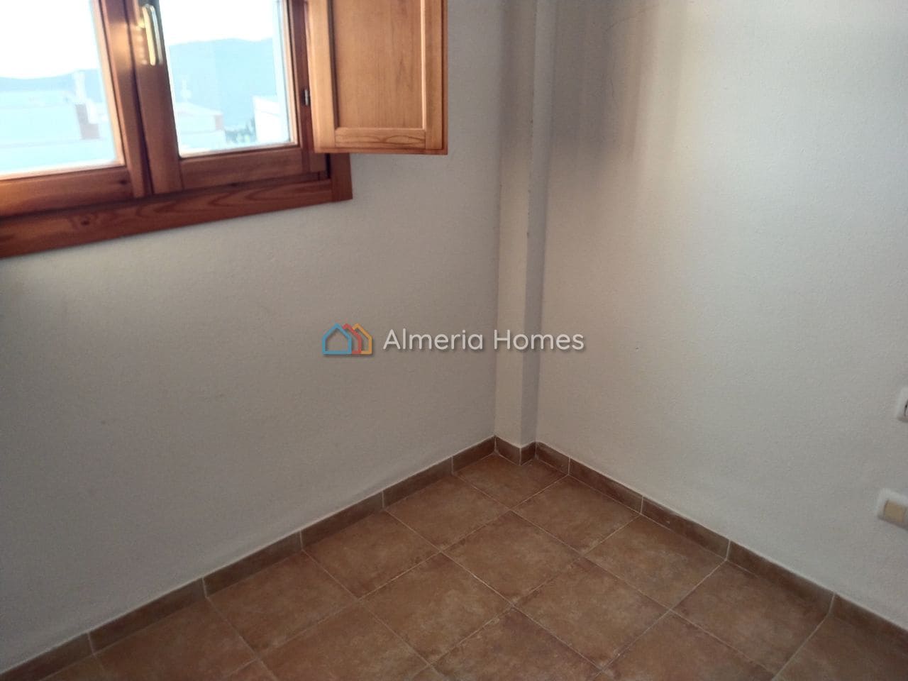 3 bedroom Villa for sale in Enix with garage - € 144,000 (Ref: 9566409)