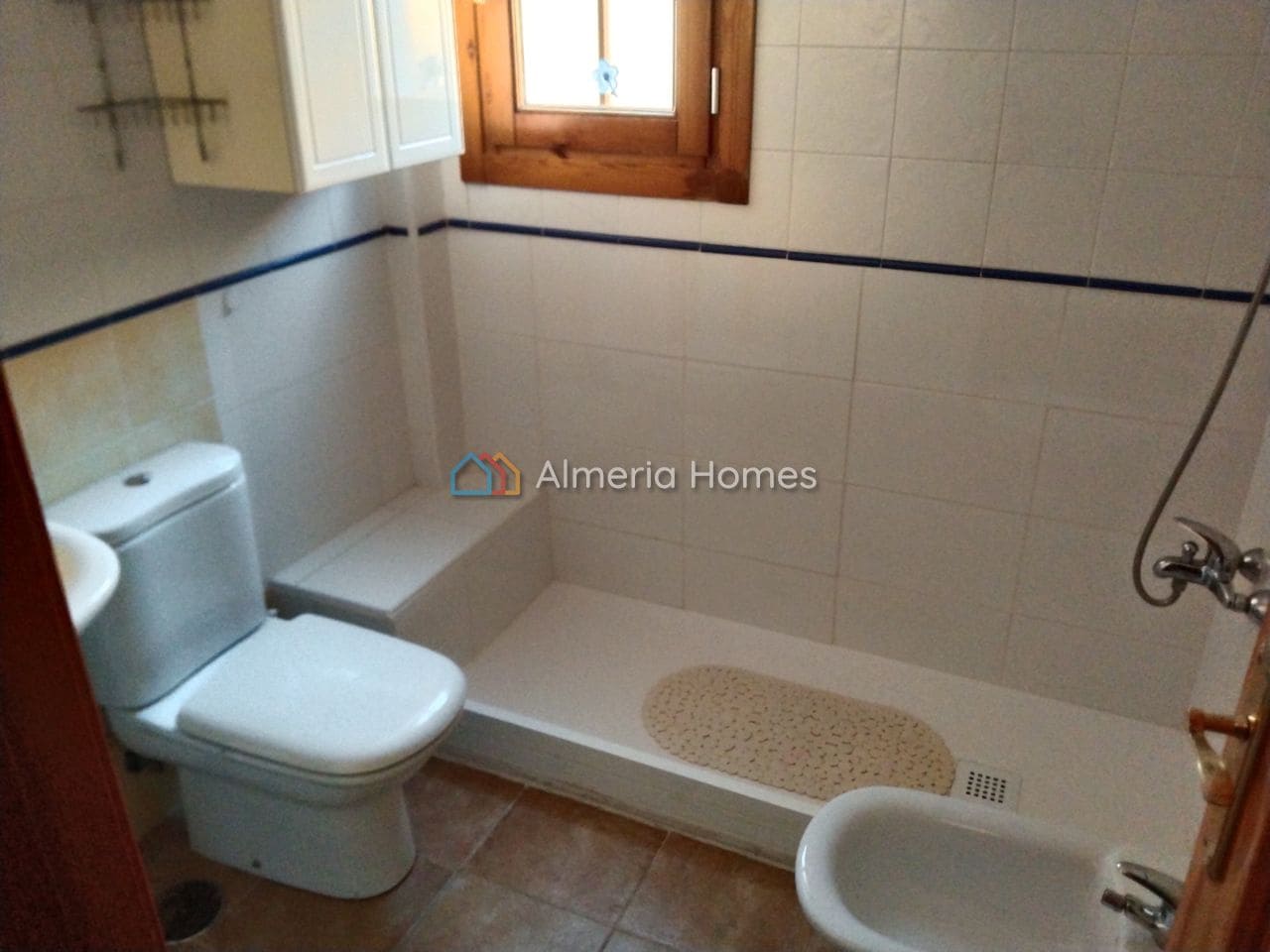 3 bedroom Villa for sale in Enix with garage - € 144,000 (Ref: 9566409)