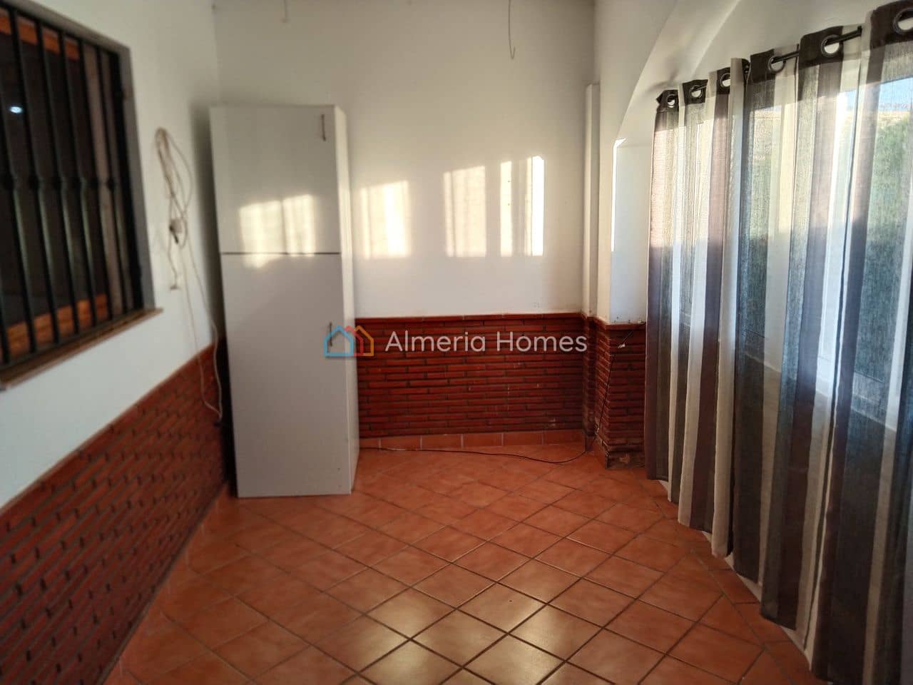 3 bedroom Villa for sale in Enix with garage - € 144,000 (Ref: 9566409)