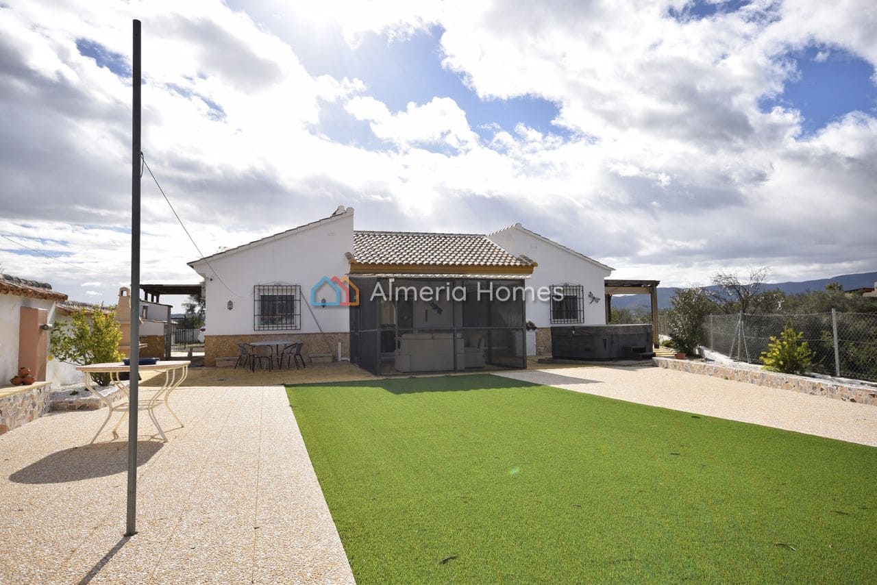 4 makuuhuone Huvila myytävänä paikassa Partaloa - 249 999 € (Ref: 9580006)