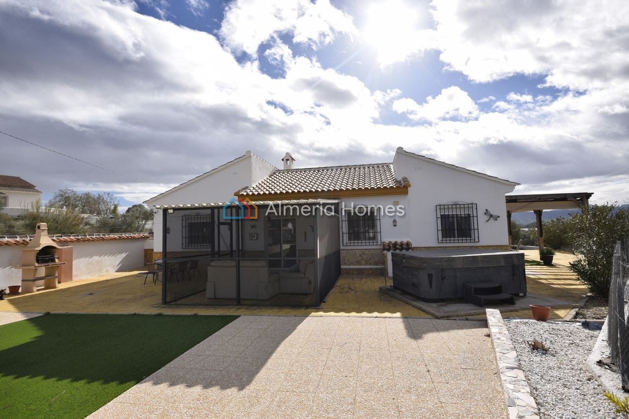 4 makuuhuone Huvila myytävänä paikassa Partaloa - 249 999 € (Ref: 9580006)