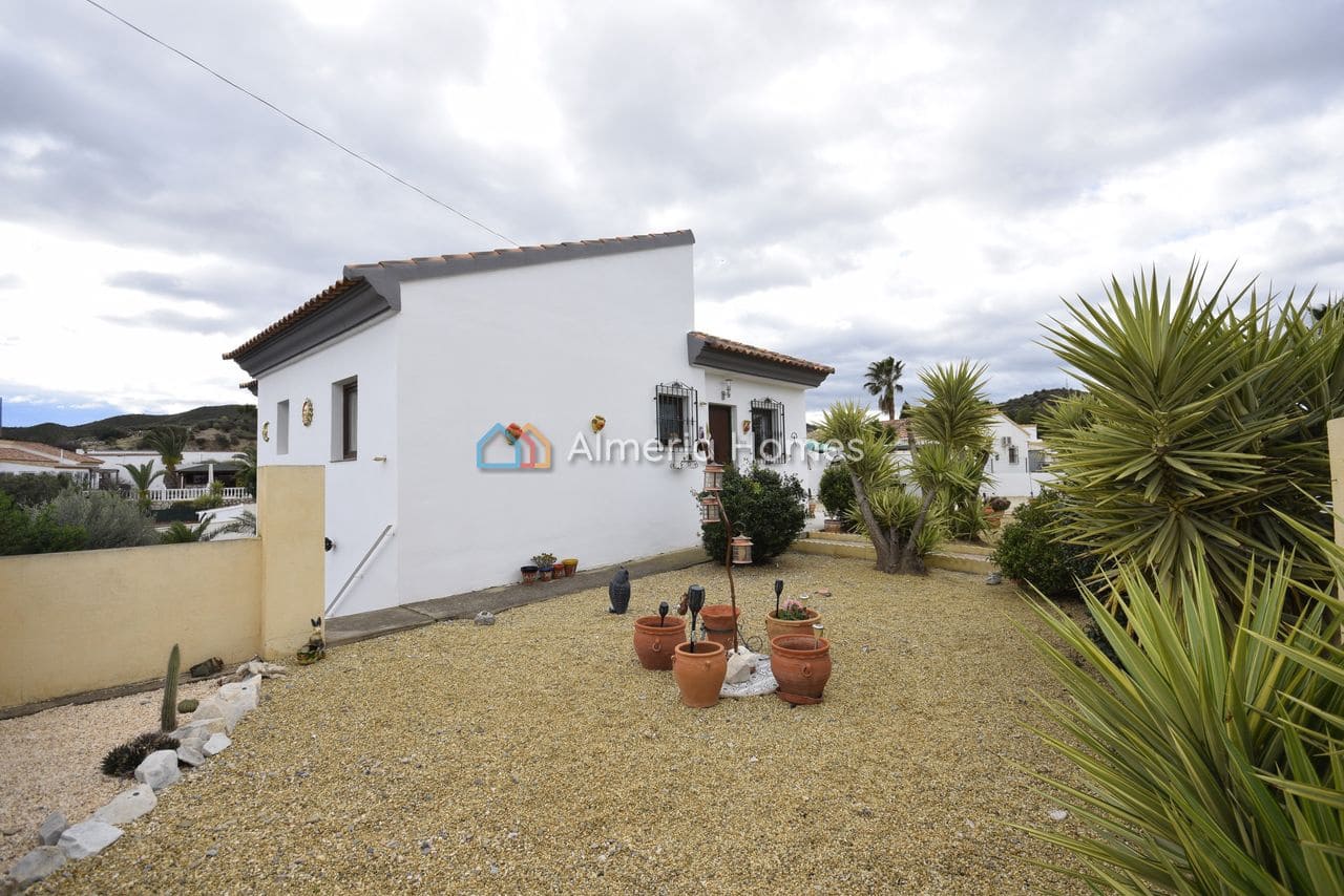 2 sovrum Villa till salu i Arboleas med pool - 220 000 € (Ref: 9584590)