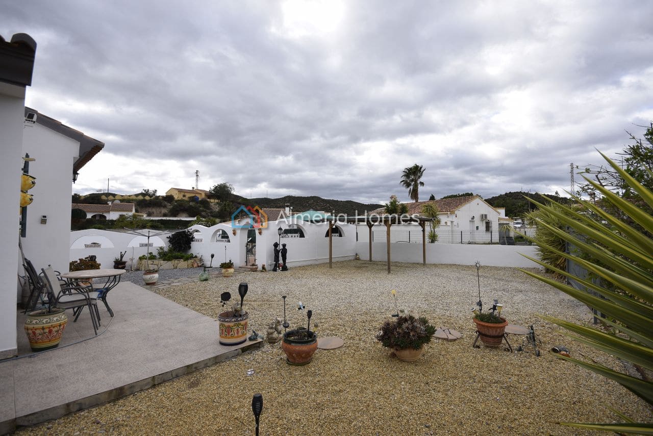 2 sovrum Villa till salu i Arboleas med pool - 220 000 € (Ref: 9584590)
