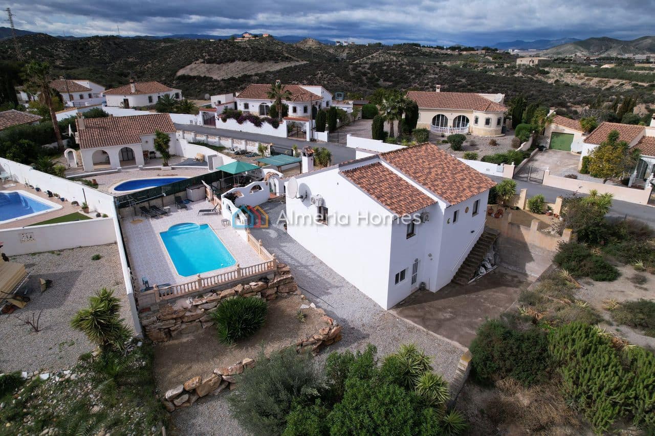 2 sovrum Villa till salu i Arboleas med pool - 220 000 € (Ref: 9584590)