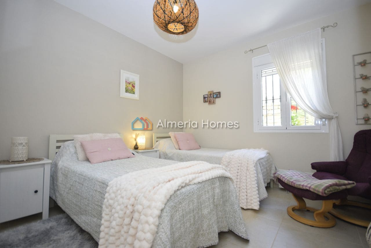 3 sovrum Villa till salu i Arboleas med pool - 349 995 € (Ref: 9598168)